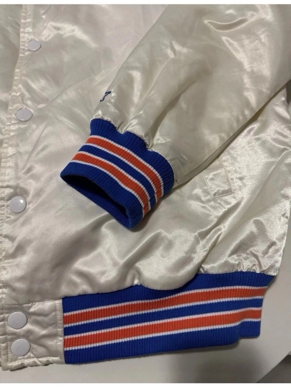 VINTAGE Starter New York Knicks White Cream Limited Edition Jacket XL - Picture 7 of 9